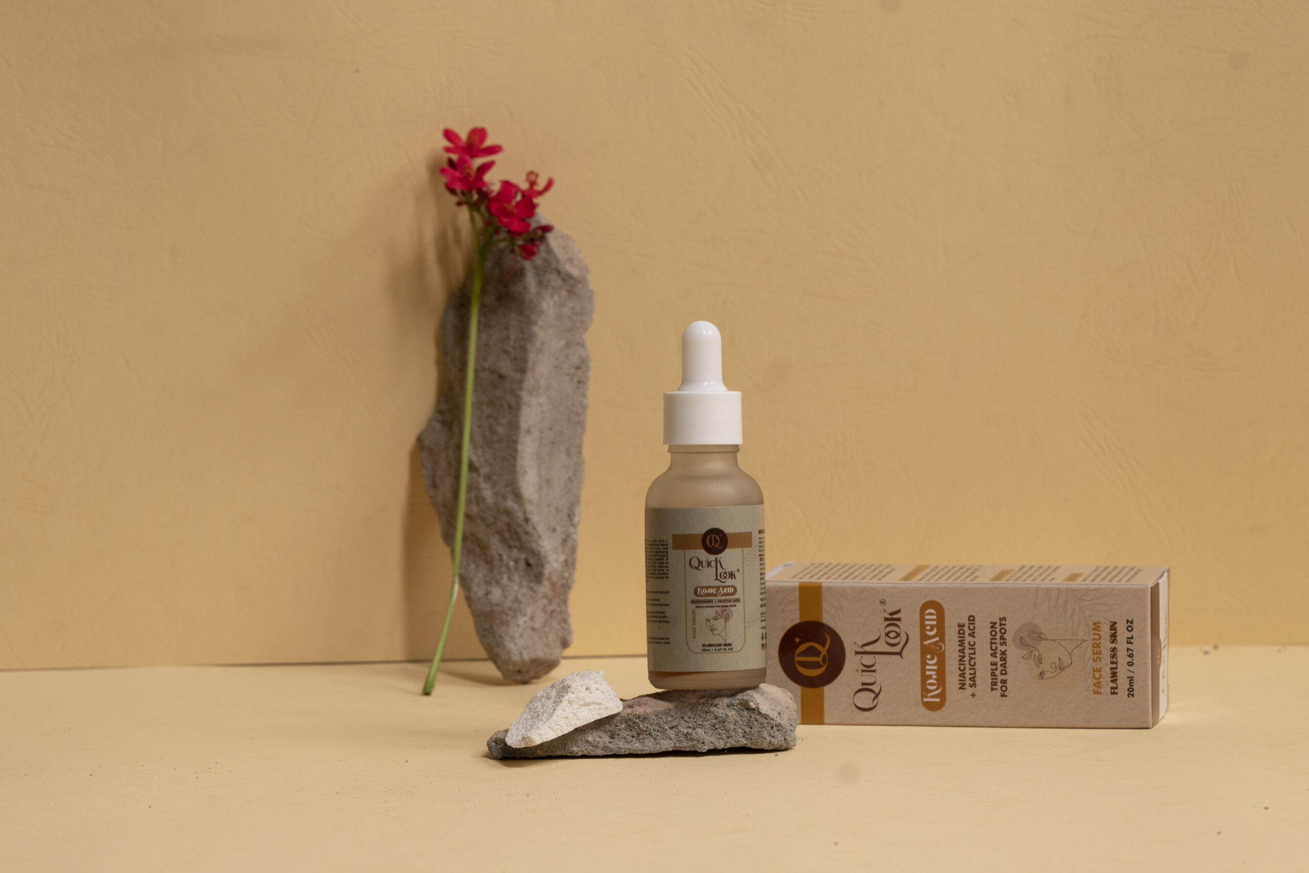 Best Kojic Acid Face Serum in India | QuickLook Cosmetics